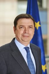Luis Planas